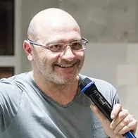 Діма Зіцер «цькування в школі починається зі слів« всі повинні »(слів) Діма Зіцер «цькування в школі починається зі слів« всі повинні »