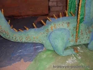 Дракон з пап'є-маше своїми руками