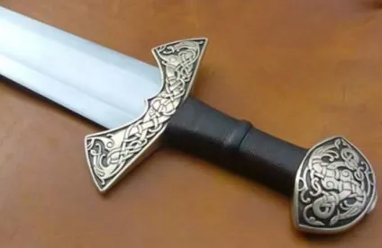 Древнє знаряддя меч слов'янський