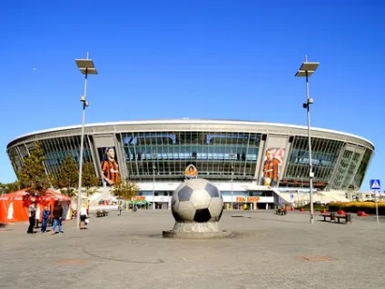Донбас арена на Україні будівництво, цікаві факти і цифри, фото
