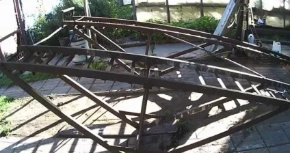 Естакада в гаражі