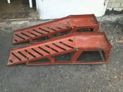 Естакада в гаражі