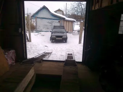 Естакада в гаражі