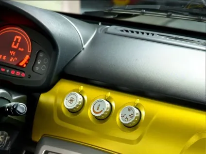 Ще одне диво техніки microcar (одне) Ще одне диво техніки microcar