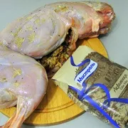 Фарширований кролик рецепт з фото (цього тушку моєму прибираємо) Фарширований кролик рецепт з фото