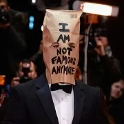 I am not famous anymore »