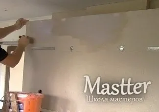 Грунтовка стелі перед фарбуванням як запорука якості всієї роботи (фарбуванням) Грунтовка стелі перед фарбуванням як запорука якості всієї роботи