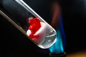 Цікаві хімічні реакції, юний хімік (реакції) Цікаві хімічні реакції, юний хімік