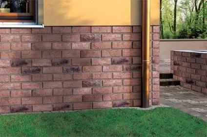 Яка цегла для цоколя підійде найкраще червоний або білий, керамічний або силікатна
