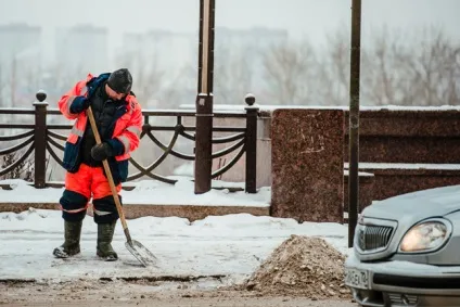 Як і хто прибирає сніг в місті (сніг) Як і хто прибирає сніг в місті