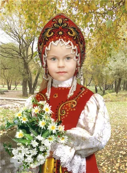 Як намалювати кокошник олівцем поетапно (схема) Як намалювати кокошник олівцем поетапно