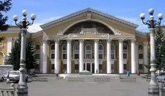 Яка тварина було зображено на першій поштовій марці Канади