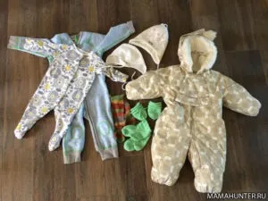 Як одягнути новонародженого на прогулянку (комбінезон 250гр утеплювача) Як одягнути новонародженого на прогулянку