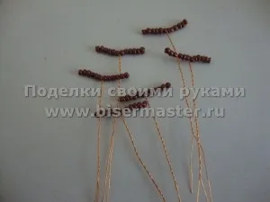 Як зробити з бісеру лілію королівську, бісер майстер (дрібний) Як зробити з бісеру лілію королівську, бісер майстер
