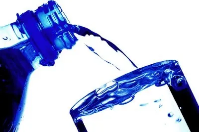 Як зробити дистильовану воду в домашніх умовах 2 методу заморозка і нагрівання (дистильовану) Як зробити дистильовану воду в домашніх умовах 2 методу заморозка і нагрівання