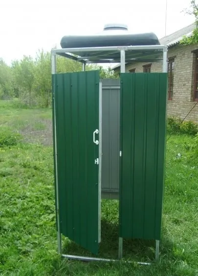Як зробити літній душ на дачі своїми руками
