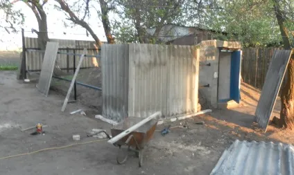 Як зробити паркан із шиферу своїми руками (паркан із шиферу) Як зробити паркан із шиферу своїми руками