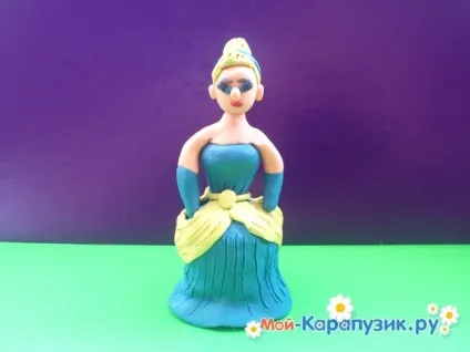 Як зліпити попелюшку з пластиліну (беремо жовтий пластилін) Як зліпити попелюшку з пластиліну