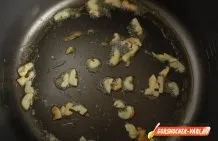 Картопля, запечена з вершками і сиром в мультиварці покроковий рецепт з фотографіями (картопля) Картопля, запечена з вершками і сиром в мультиварці покроковий рецепт з фотографіями