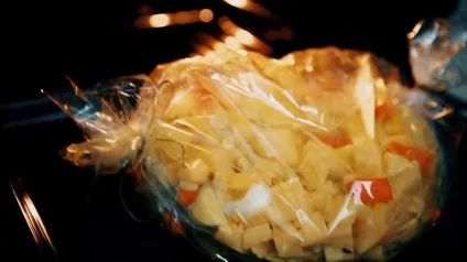 Картопля з овочами в рукаві - покроковий рецепт з фото (рукаві) Картопля з овочами в рукаві - покроковий рецепт з фото