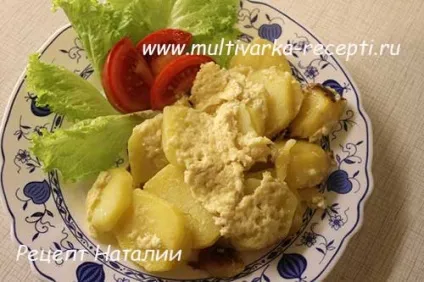 Картопля у вершках в мультиварці