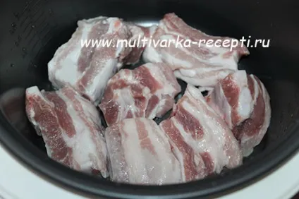 Картопля, тушкований зі свинячими реберцями (Панасонік) Картопля, тушкований зі свинячими реберцями