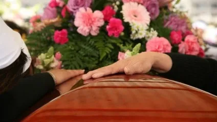 До чого сняться похорон живої людини, і що можна очікувати в майбутньому (людини) До чого сняться похорон живої людини, і що можна очікувати в майбутньому