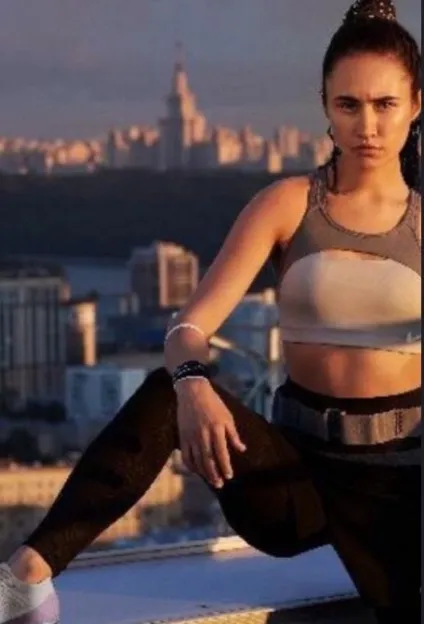 Класна нога, почому брала nike спантеличила соцмережі фото моделі в новій рекламі, день вдався на (nike) Класна нога, почому брала nike спантеличила соцмережі фото моделі в новій рекламі, день вдався на