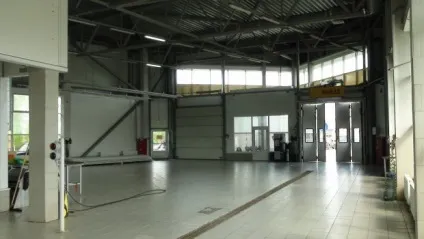 Конвеєрний автомийний комплекс автомобілів (автоматична мийка) та підвищення рівня, петроматік (бізнес автомийка) Конвеєрний автомийний комплекс автомобілів (автоматична мийка) та підвищення рівня, петроматік