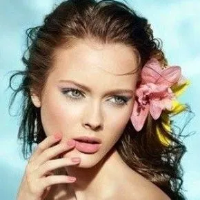 Гарний літній макіяж вечірній і денний make-up (вечірній) Гарний літній макіяж вечірній і денний make-up