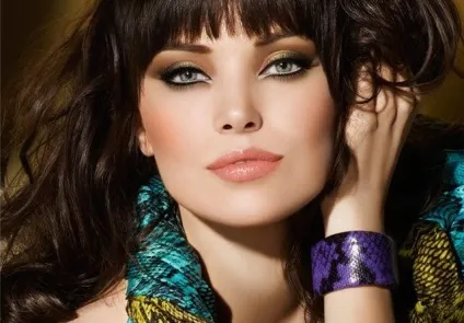 Гарний літній макіяж вечірній і денний make-up (вечірній) Гарний літній макіяж вечірній і денний make-up