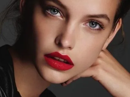 Гарний літній макіяж вечірній і денний make-up (святковий макіяж) Гарний літній макіяж вечірній і денний make-up