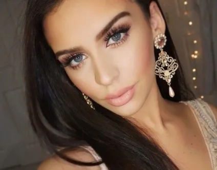 Гарний літній макіяж вечірній і денний make-up (вечірній) Гарний літній макіяж вечірній і денний make-up