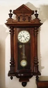 Куплю-продам старовинний годинник, старовинні годинники (кожні півгодини один) Куплю-продам старовинний годинник, старовинні годинники