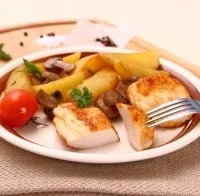 Курка в кефірі з картоплею і травами - покроковий рецепт з фото (картоплею) Курка в кефірі з картоплею і травами - покроковий рецепт з фото