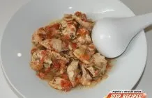 Куряча грудка тушкована з помідорами в мультиварці покроковий рецепт з фотографіями (куряча) Куряча грудка тушкована з помідорами в мультиварці покроковий рецепт з фотографіями