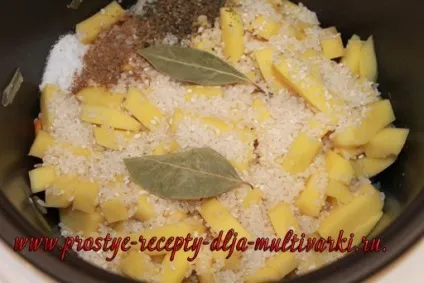 Курячий рисовий суп в мультиварці