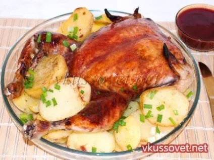 Курка під соусом в духовці, рецепт з покроковими фото (в кисло солодкому соусі) Курка під соусом в духовці, рецепт з покроковими фото