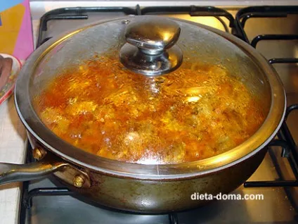 Куряче філе з грибами і томатом