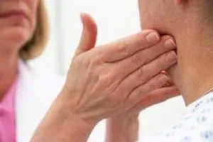 Лакунарна ангіна симптоми, лікування і ускладнення (ангіна) Лакунарна ангіна симптоми, лікування і ускладнення