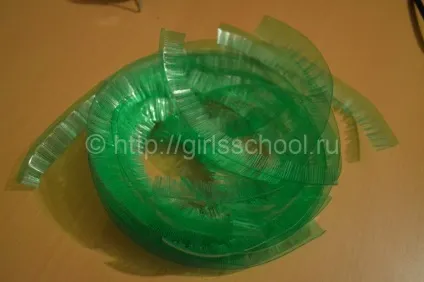 Лка з пластикових пляшок своїми руками, як зробити ялинку з пластикових пляшок, жіноча школа (ялинку) Лка з пластикових пляшок своїми руками, як зробити ялинку з пластикових пляшок, жіноча школа