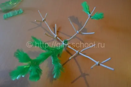 Лка з пластикових пляшок своїми руками, як зробити ялинку з пластикових пляшок, жіноча школа (ялинку) Лка з пластикових пляшок своїми руками, як зробити ялинку з пластикових пляшок, жіноча школа