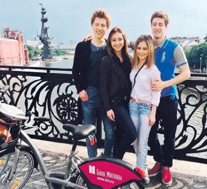 Липницька втекла від мами через кохану людину (людини) Липницька втекла від мами через кохану людину