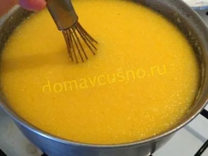 Мамалига з кукурудзяної крупи (мамалигу кукурудзяної крупи) Мамалига з кукурудзяної крупи