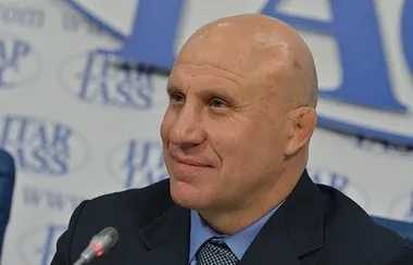 Поїзд з фрагментами зображень картин російського живопису запустили в метро Москви - Київ (живопису) Поїзд з фрагментами зображень картин російського живопису запустили в метро Москви - Київ
