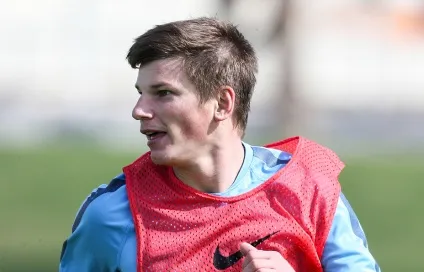 Поїзд з фрагментами зображень картин російського живопису запустили в метро Москви - Київ (живопису) Поїзд з фрагментами зображень картин російського живопису запустили в метро Москви - Київ