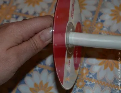 Підставка для сережок або куди подіти старі сd-диски (сережок) Підставка для сережок або куди подіти старі сd-диски