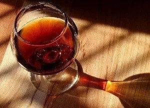 Маска з коньяком від випадіння волосся, користь і ефект (коньяком) Маска з коньяком від випадіння волосся, користь і ефект