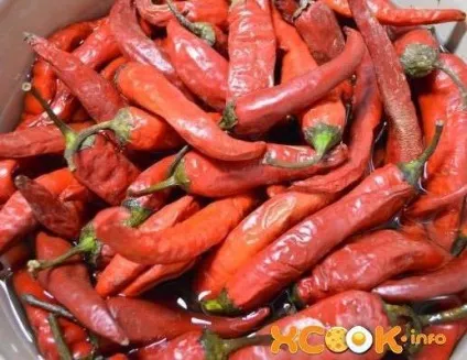 Маринований гіркий перець - рецепт, як маринувати на зиму (рецепт) Маринований гіркий перець - рецепт, як маринувати на зиму