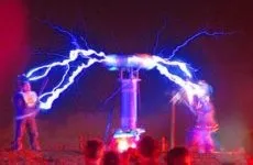 Механічна енергія - визначення і приклади механічної енергії, закон збереження і повна (приклади) Механічна енергія - визначення і приклади механічної енергії, закон збереження і повна